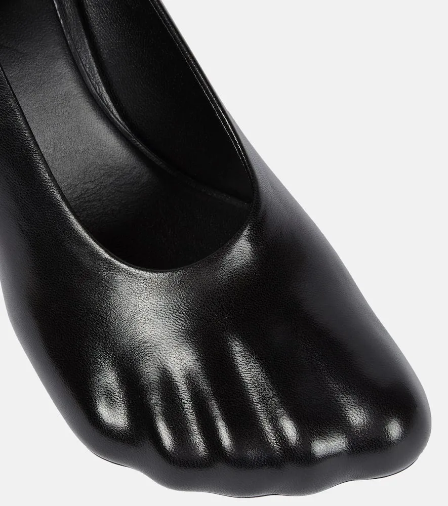 Balenciaga Leather pumps